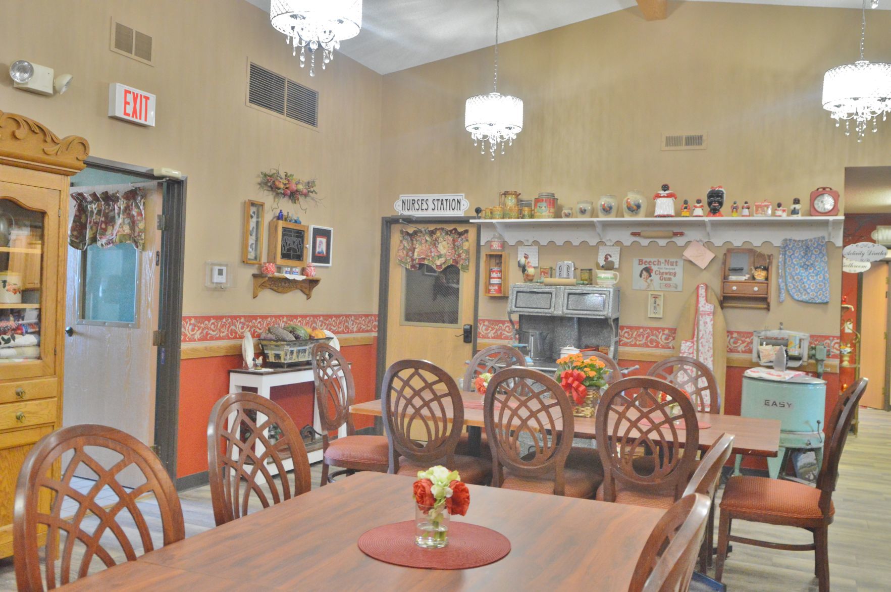 Carriage House Dining Room 2